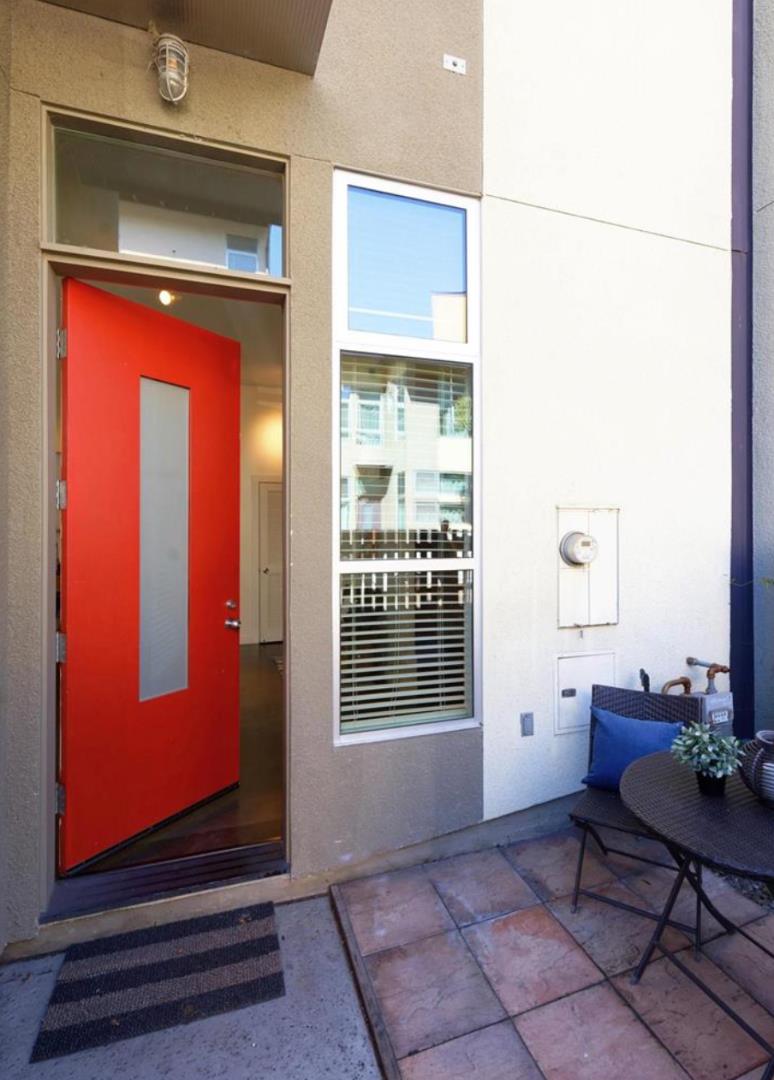 Front Image Thumbnail for ML82036375