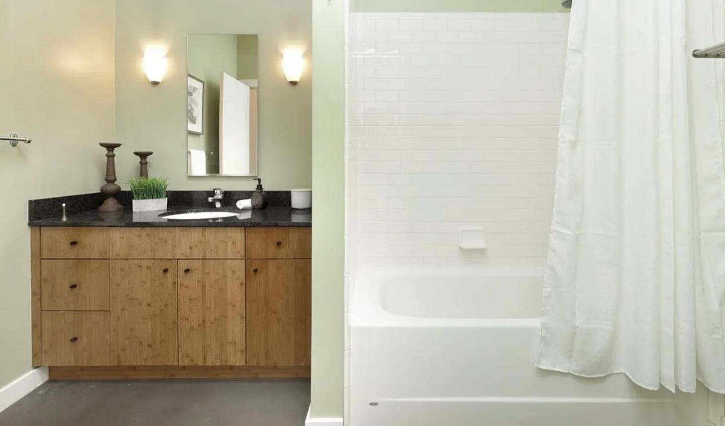 Detail Gallery Image 11 of 11 For 18 Ambler Ln, Oakland,  CA 94608 - 2 Beds | 1/1 Baths