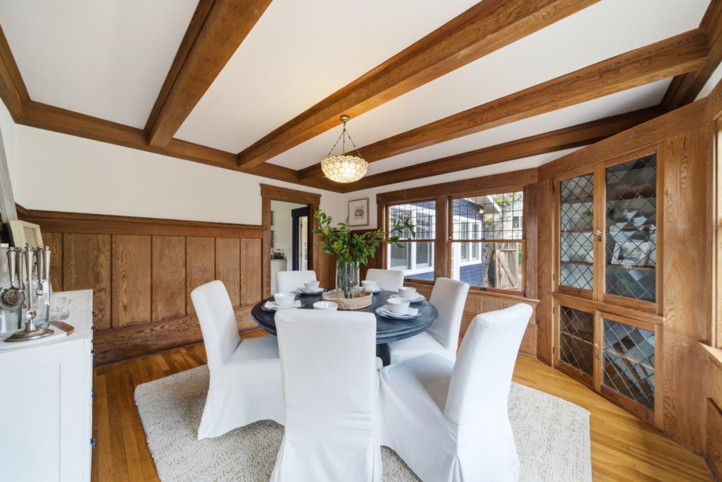 Detail Gallery Image 12 of 48 For 1085 Emerson St, Palo Alto,  CA 94301 - 4 Beds | 4 Baths