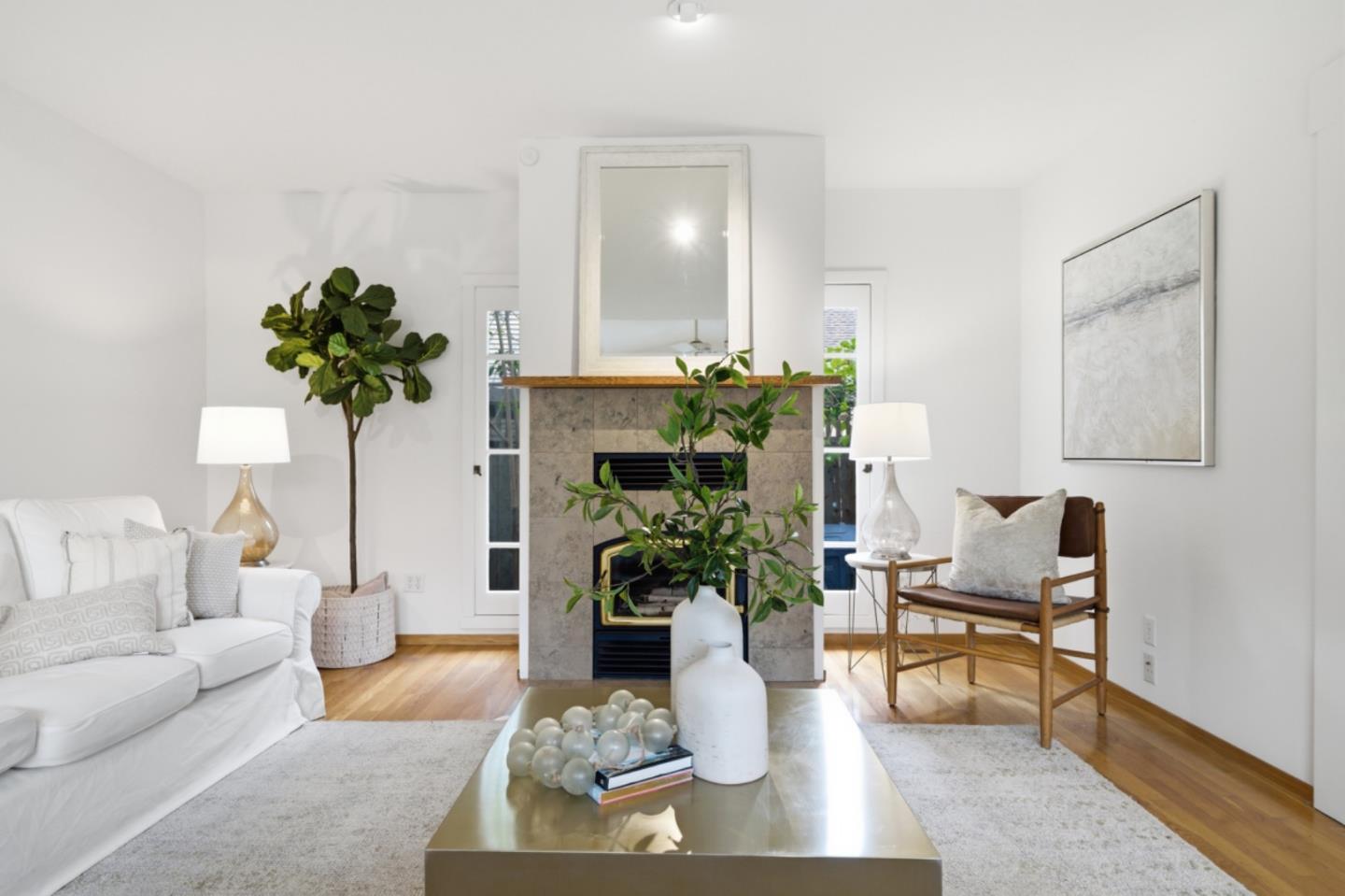 Detail Gallery Image 18 of 48 For 1085 Emerson St, Palo Alto,  CA 94301 - 4 Beds | 4 Baths