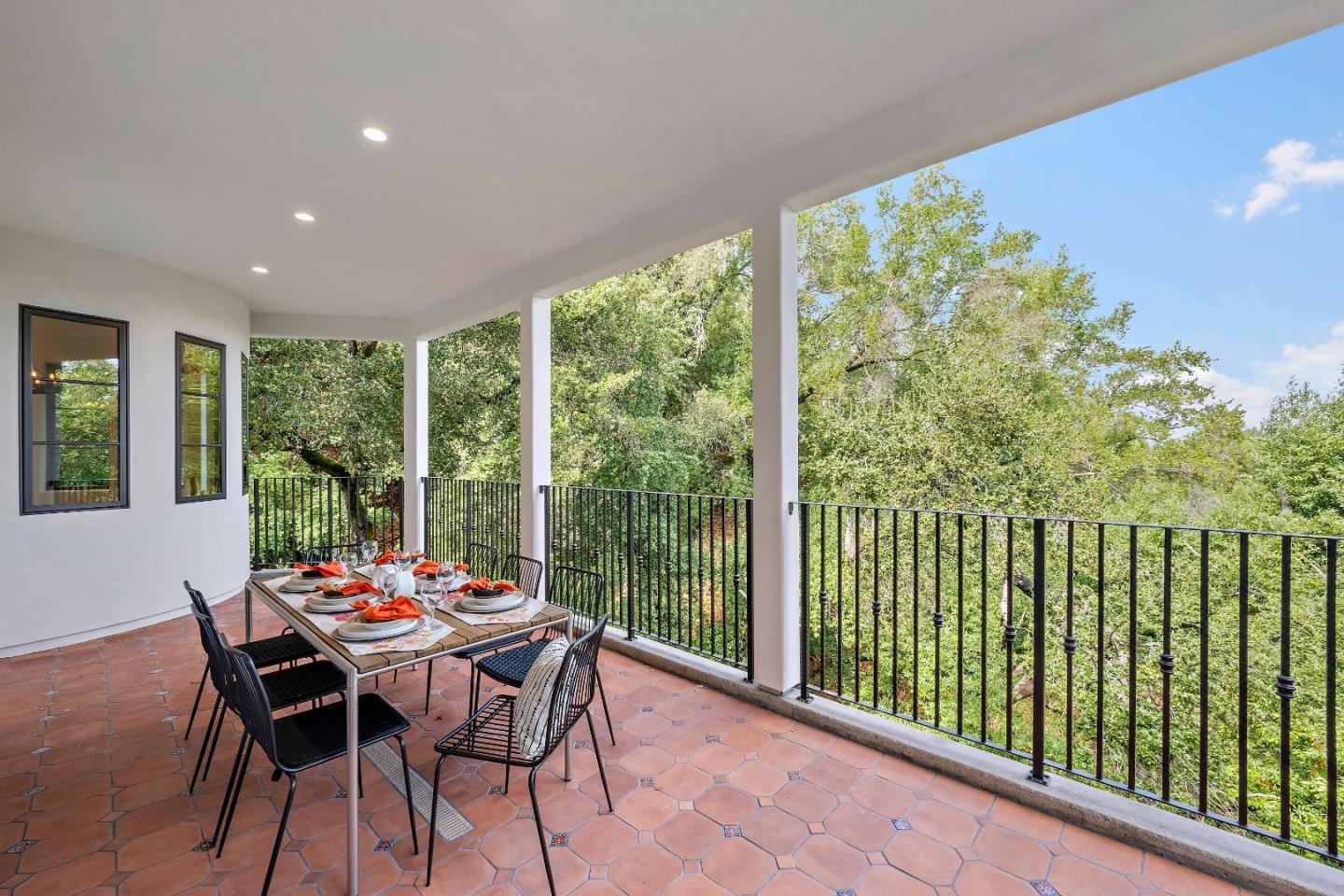 Detail Gallery Image 31 of 68 For 15269 Bohlman Rd, Saratoga,  CA 95070 - 4 Beds | 4/2 Baths