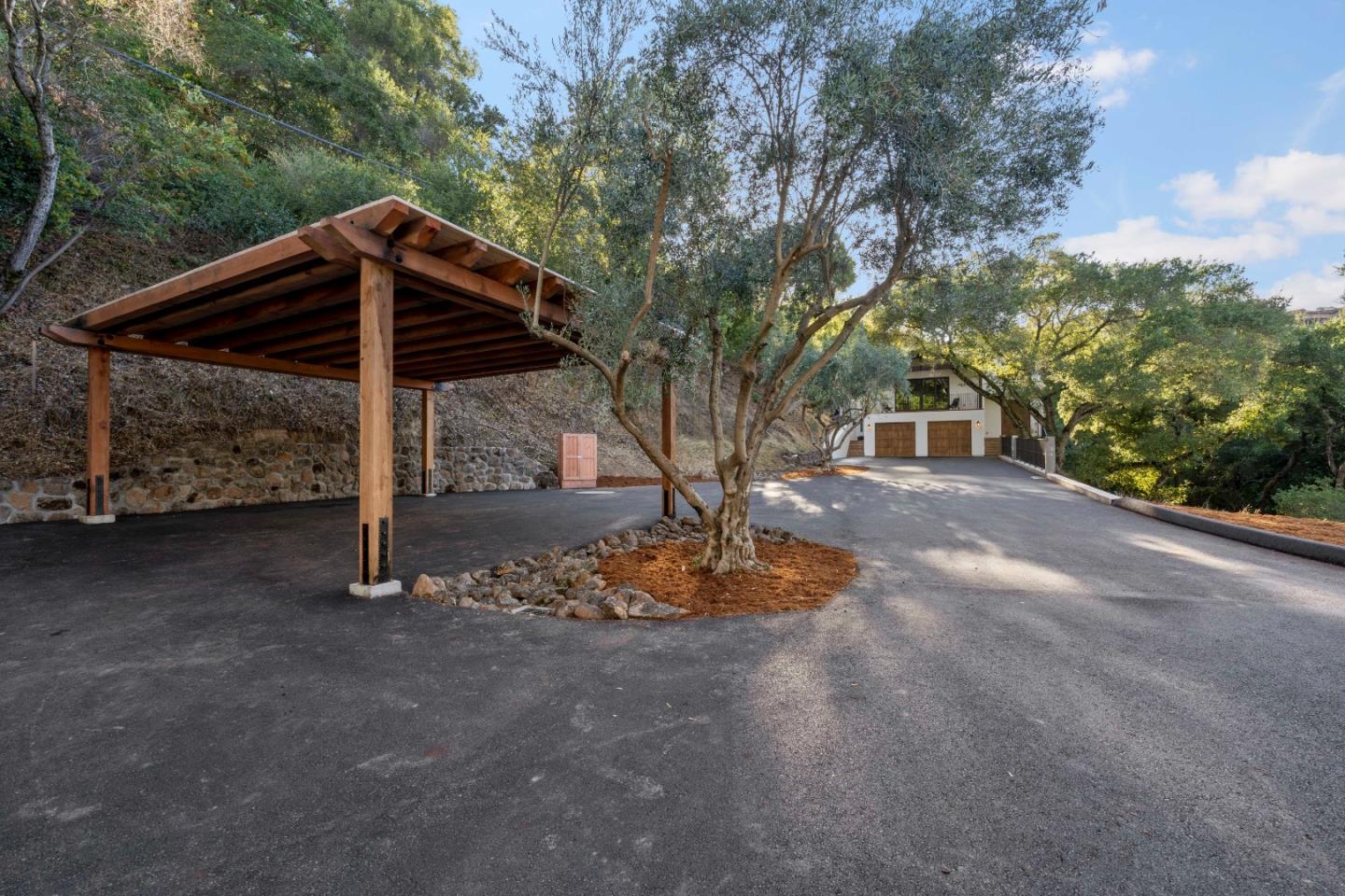 Detail Gallery Image 62 of 68 For 15269 Bohlman Rd, Saratoga,  CA 95070 - 4 Beds | 4/2 Baths