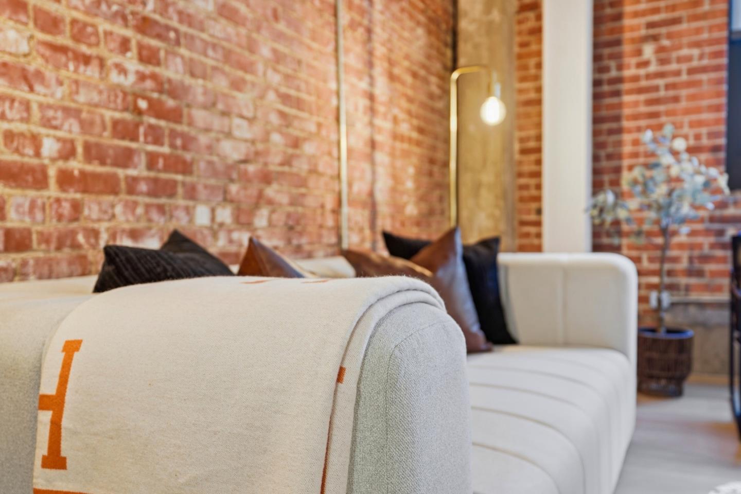 Photo #6: ML82036380 Listing: Photo #6