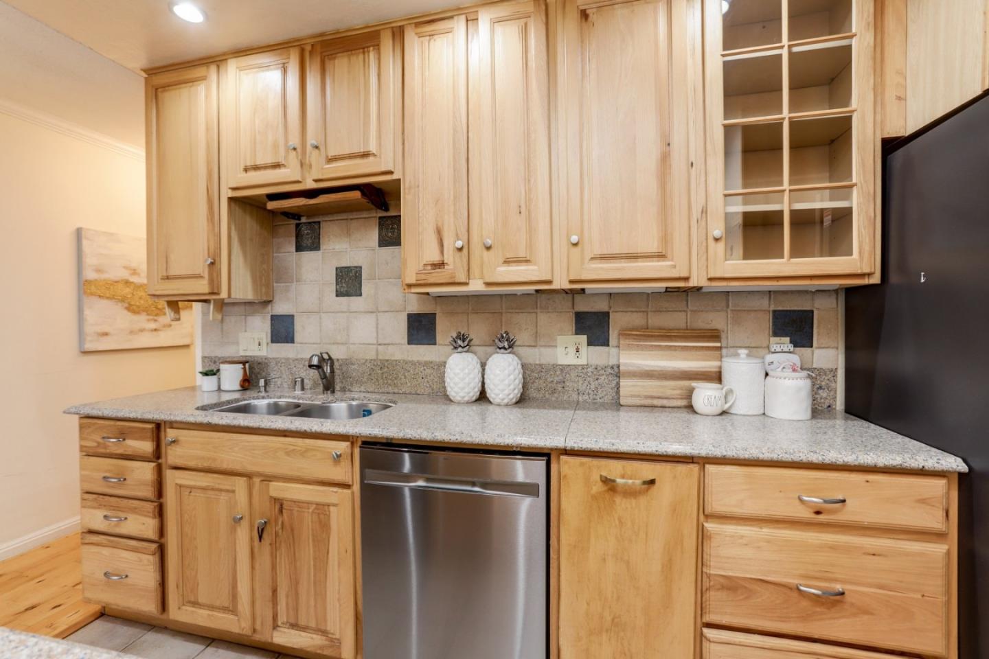 Photo #12: ML82036382 Listing: Photo #12