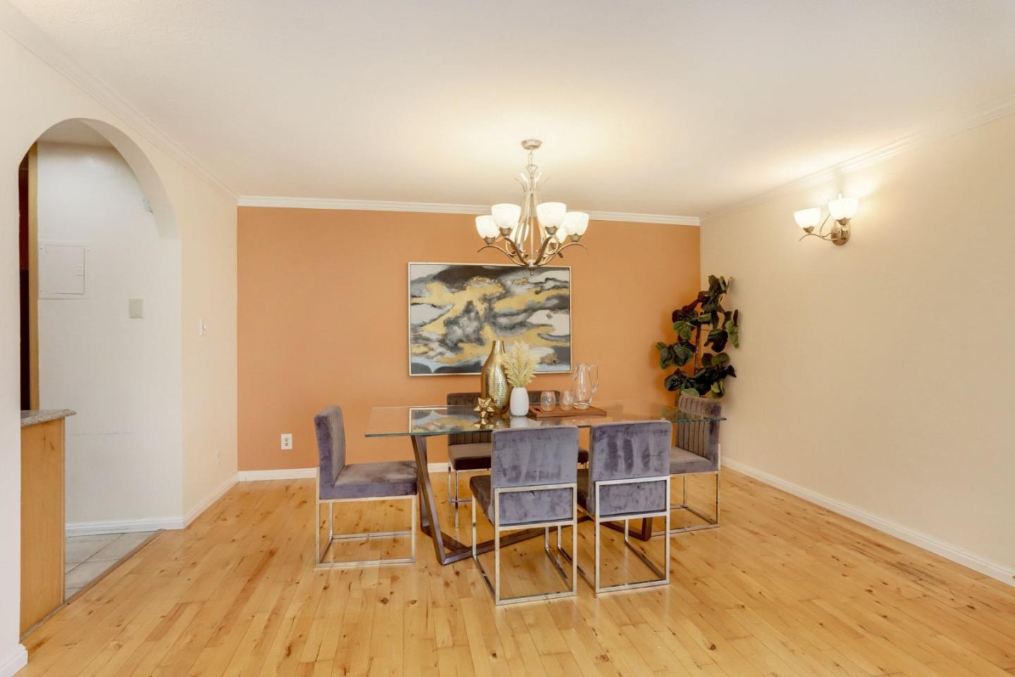 Photo #5: ML82036382 Listing: Photo #5