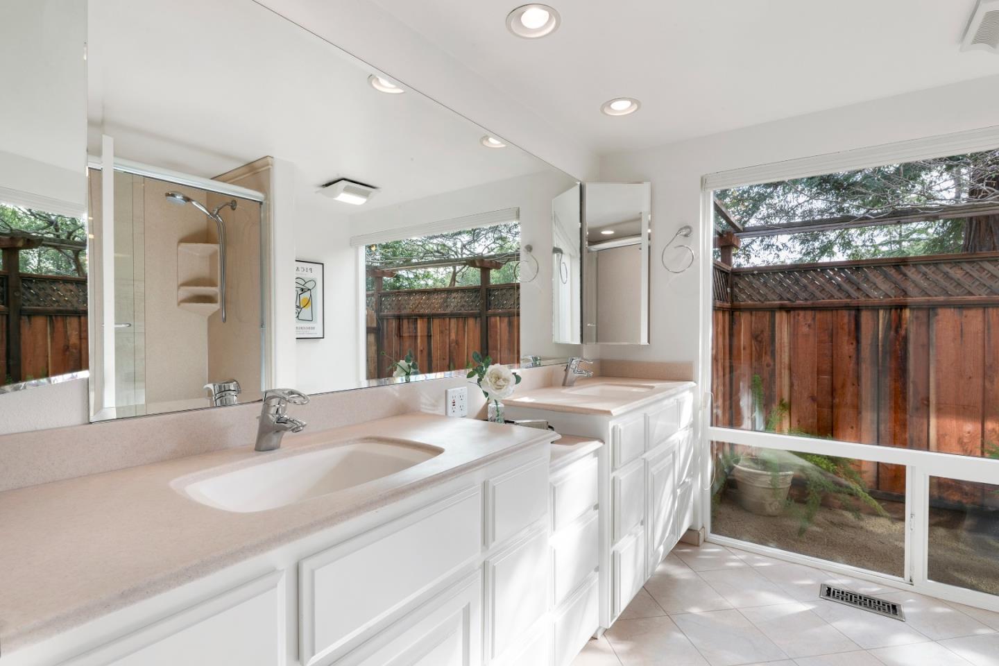 Detail Gallery Image 20 of 28 For 894 Lockhaven Dr, Los Altos,  CA 94024 - 4 Beds | 2/1 Baths