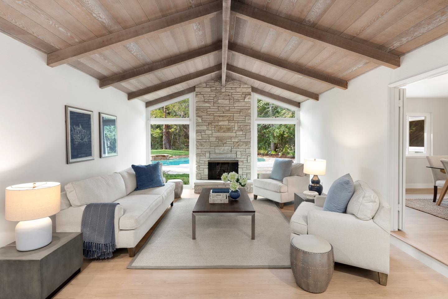 Detail Gallery Image 3 of 28 For 894 Lockhaven Dr, Los Altos,  CA 94024 - 4 Beds | 2/1 Baths