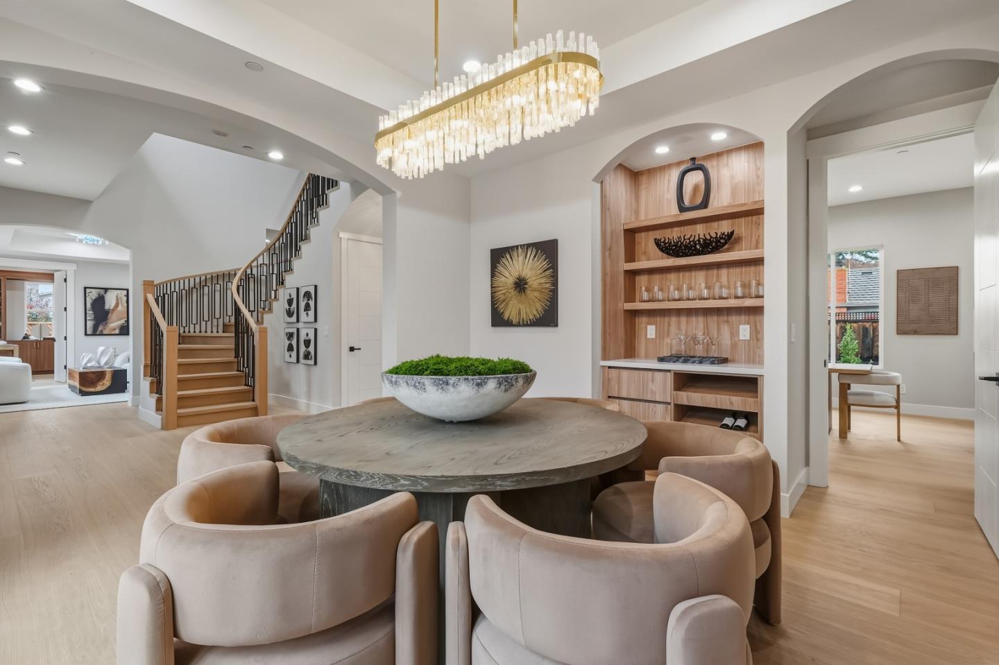 Detail Gallery Image 13 of 40 For 3371 Beaumont Sq, Mountain View,  CA 94040 - 6 Beds | 6/1 Baths