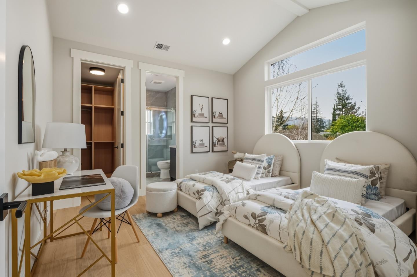 Detail Gallery Image 24 of 40 For 3371 Beaumont Sq, Mountain View,  CA 94040 - 6 Beds | 6/1 Baths