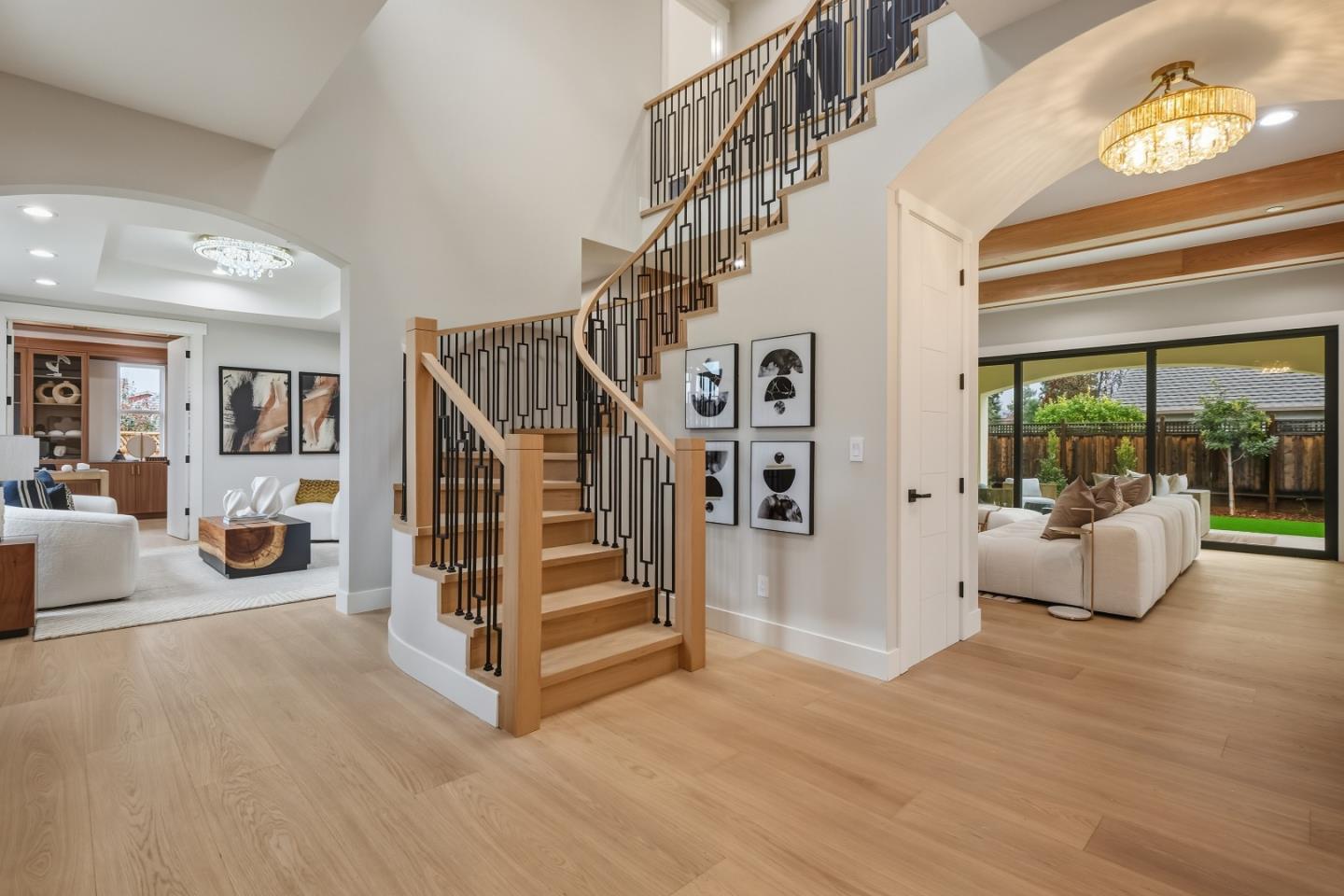 Detail Gallery Image 4 of 40 For 3371 Beaumont Sq, Mountain View,  CA 94040 - 6 Beds | 6/1 Baths