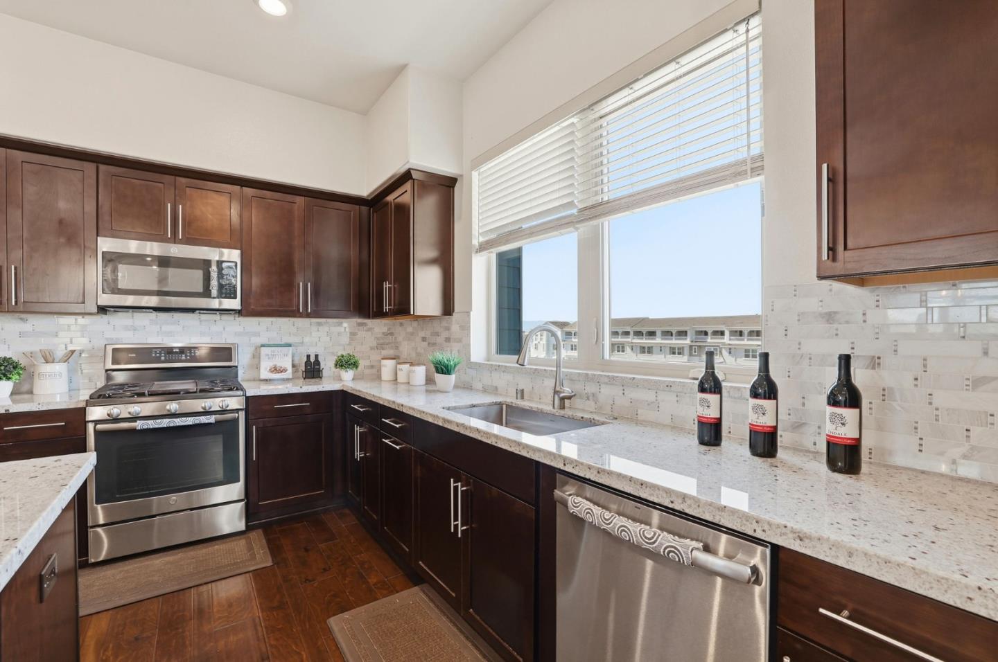 Photo #8: ML82036388 Listing: Photo #8