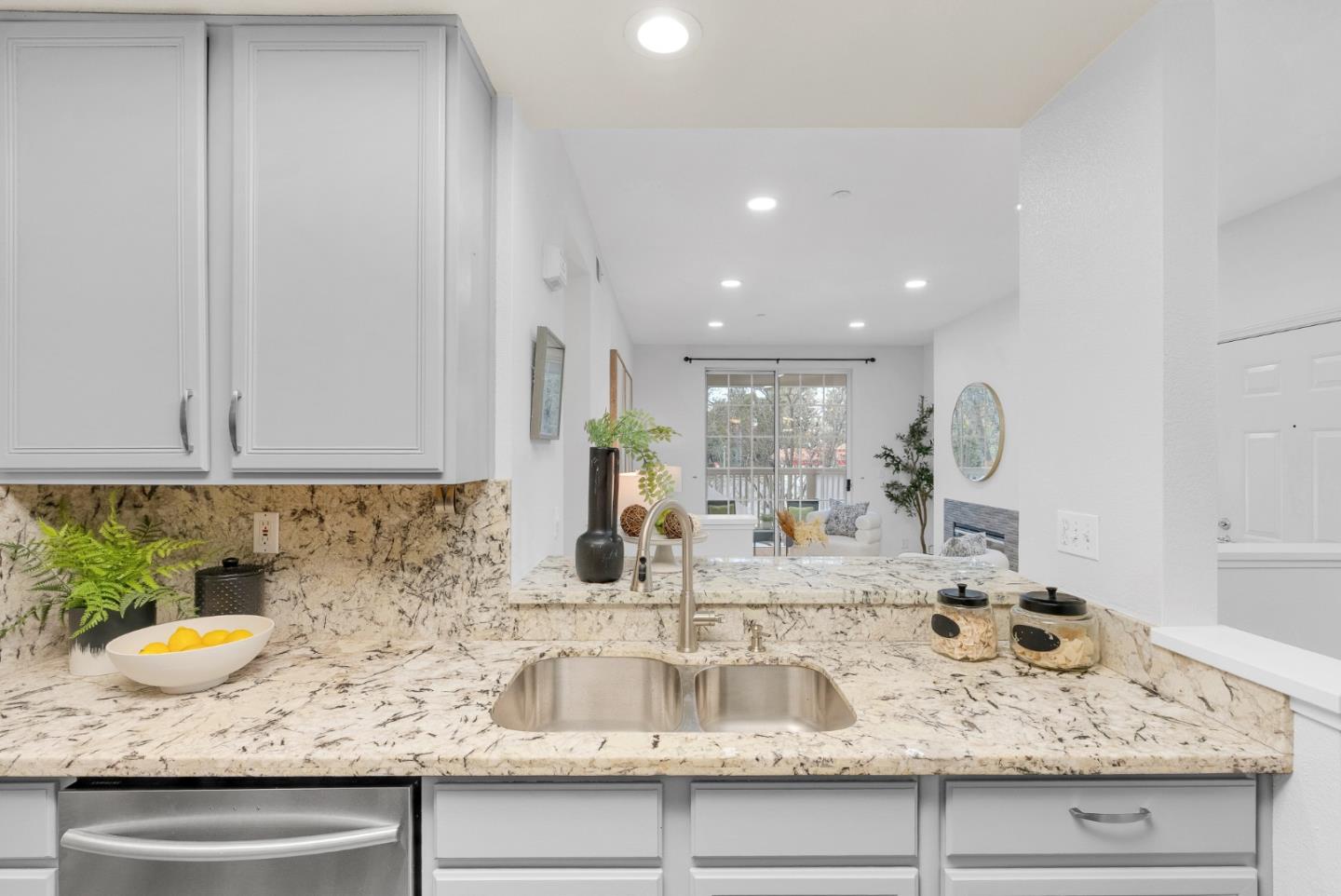 Photo #11: ML82036391 Listing: Photo #11