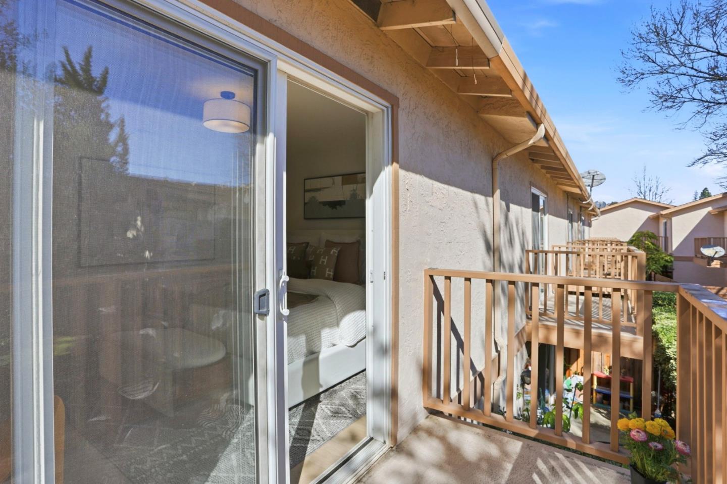 Detail Gallery Image 25 of 38 For 1636 Brookvale Dr, San Jose,  CA 95129 - 2 Beds | 1/1 Baths