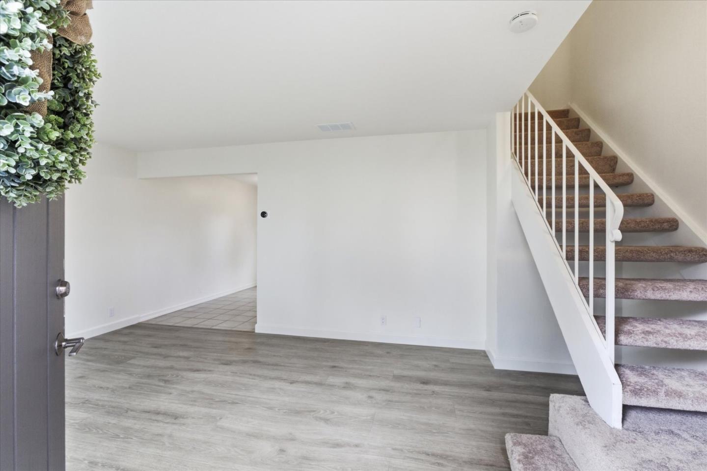 Photo #5: ML82036393 Listing: Photo #5