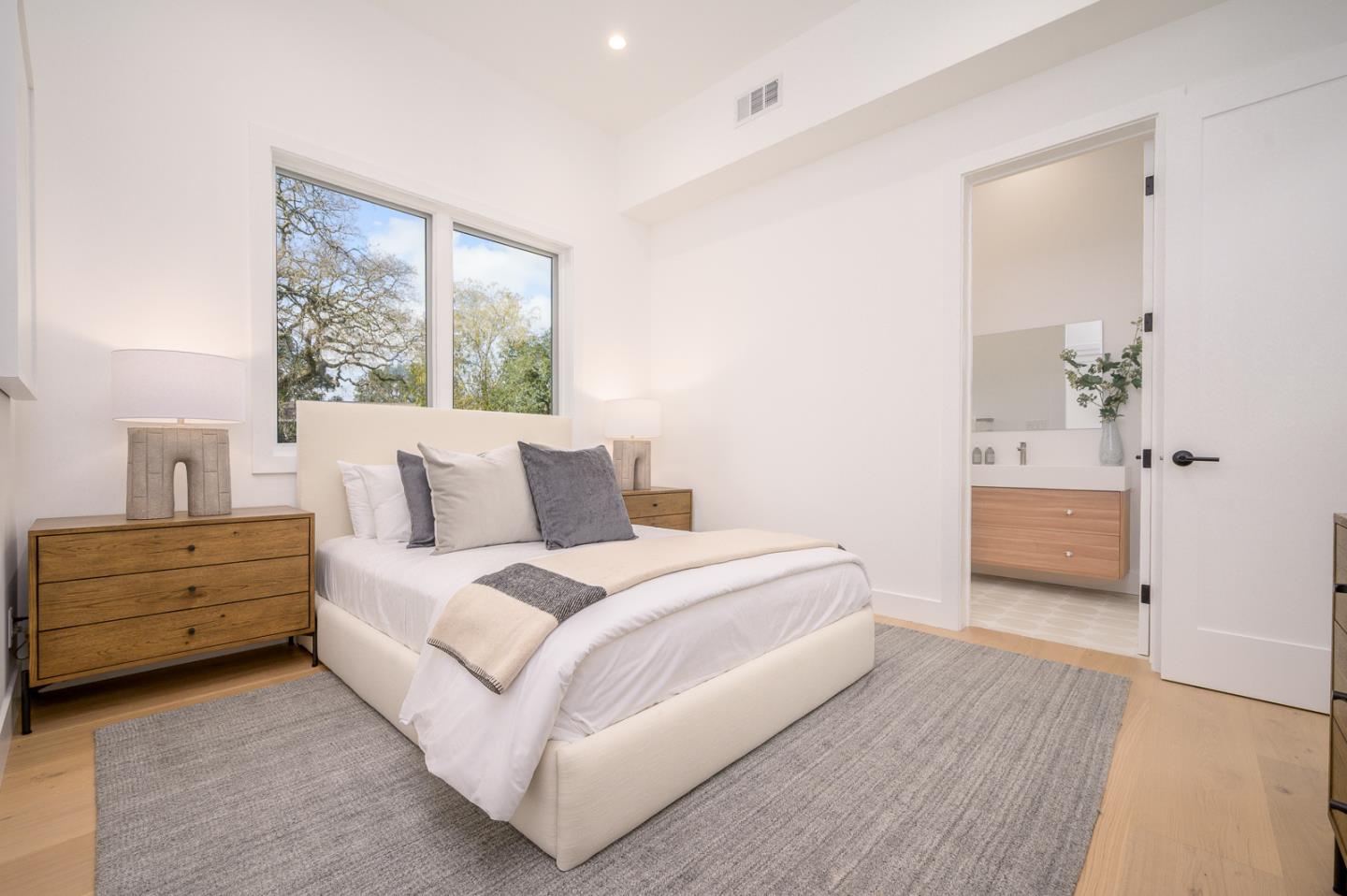 Detail Gallery Image 30 of 46 For 601 Joandra Ct, Los Altos,  CA 94024 - 5 Beds | 5/1 Baths