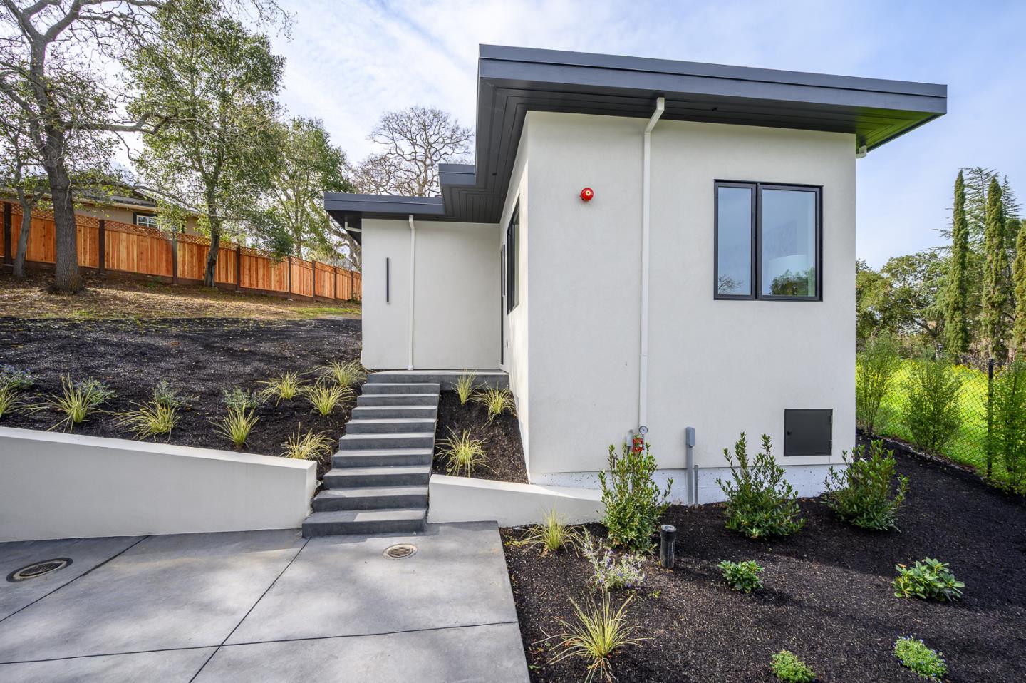 Detail Gallery Image 38 of 46 For 601 Joandra Ct, Los Altos,  CA 94024 - 5 Beds | 5/1 Baths