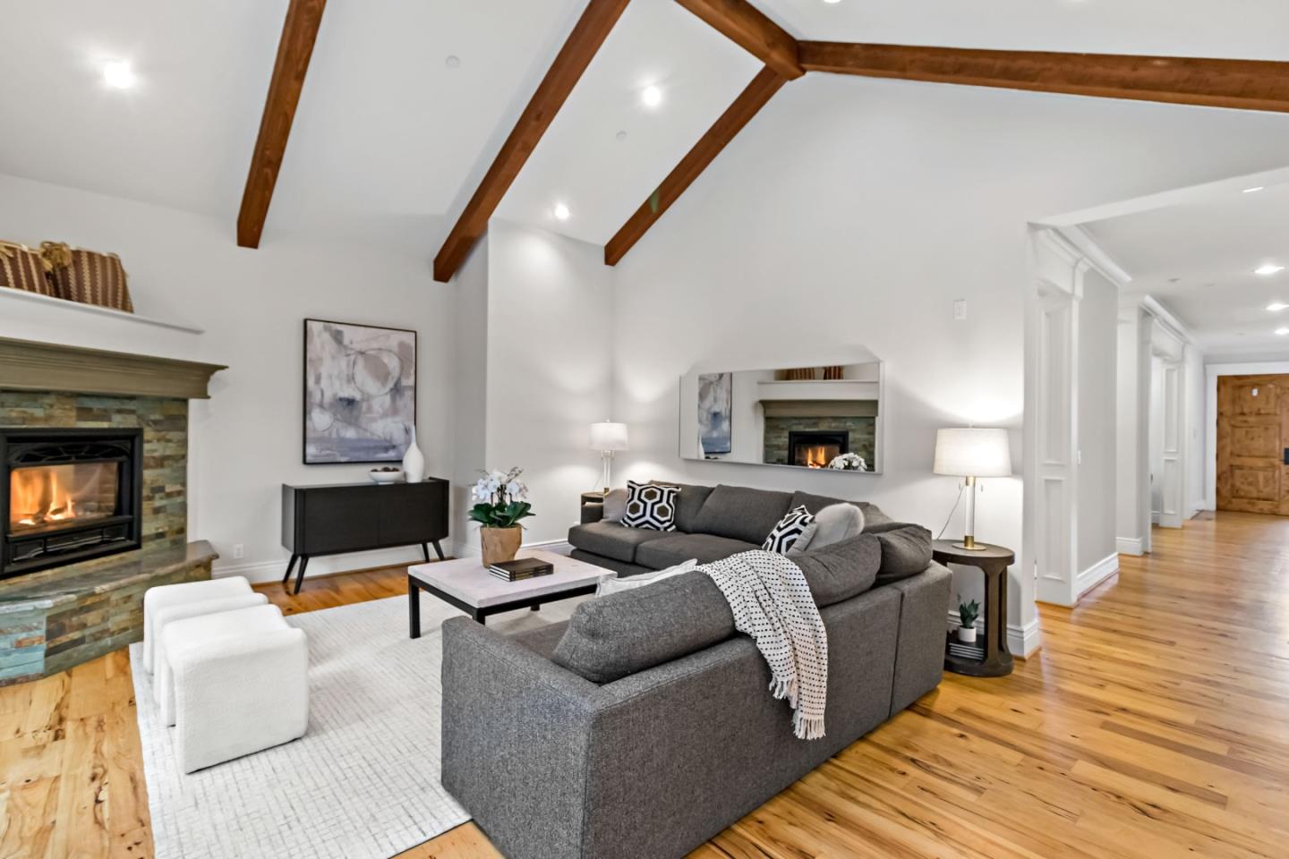 Detail Gallery Image 21 of 58 For 36 Gretel Ct, Redwood City,  CA 94061 - 4 Beds | 4/1 Baths