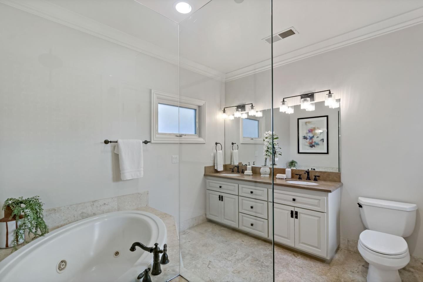 Detail Gallery Image 30 of 58 For 36 Gretel Ct, Redwood City,  CA 94061 - 4 Beds | 4/1 Baths