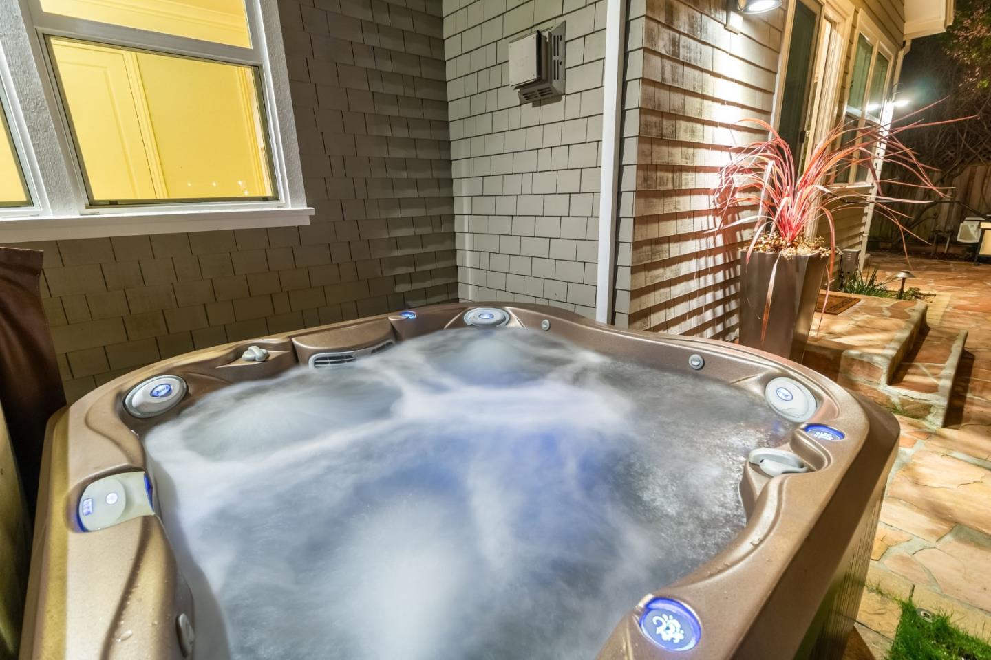 Detail Gallery Image 51 of 58 For 36 Gretel Ct, Redwood City,  CA 94061 - 4 Beds | 4/1 Baths