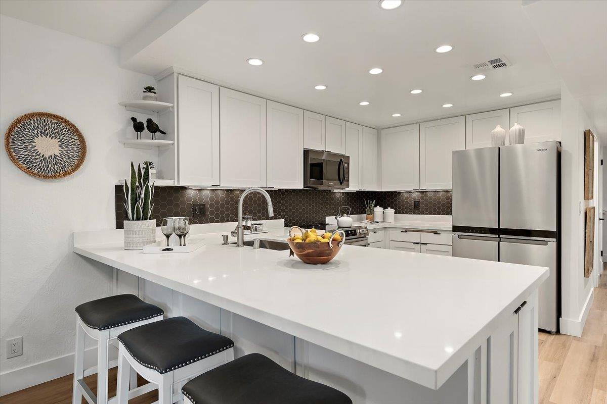 Photo #6: ML82036398 Listing: Photo #6