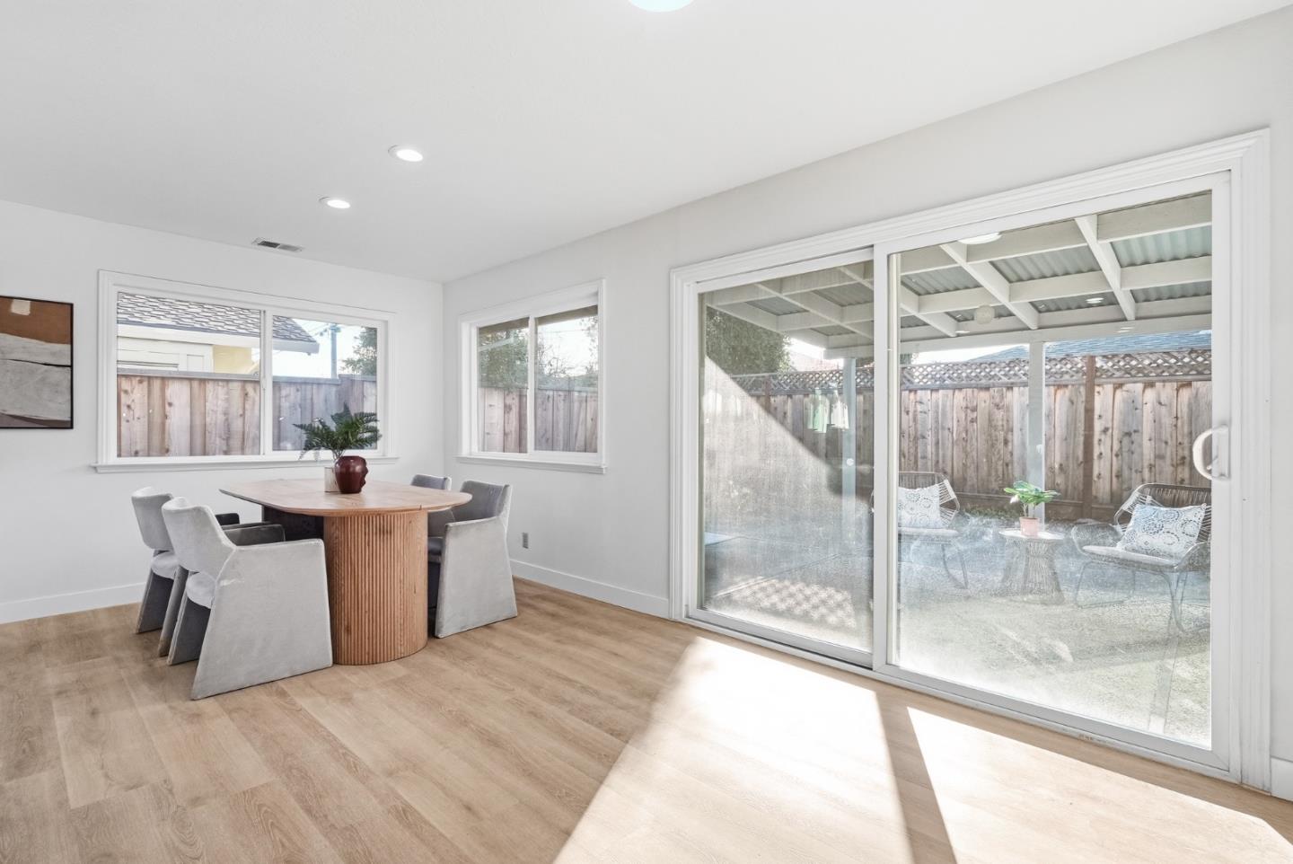 Detail Gallery Image 11 of 55 For 3137 Hilary Dr, San Jose,  CA 95124 - 5 Beds | 4 Baths