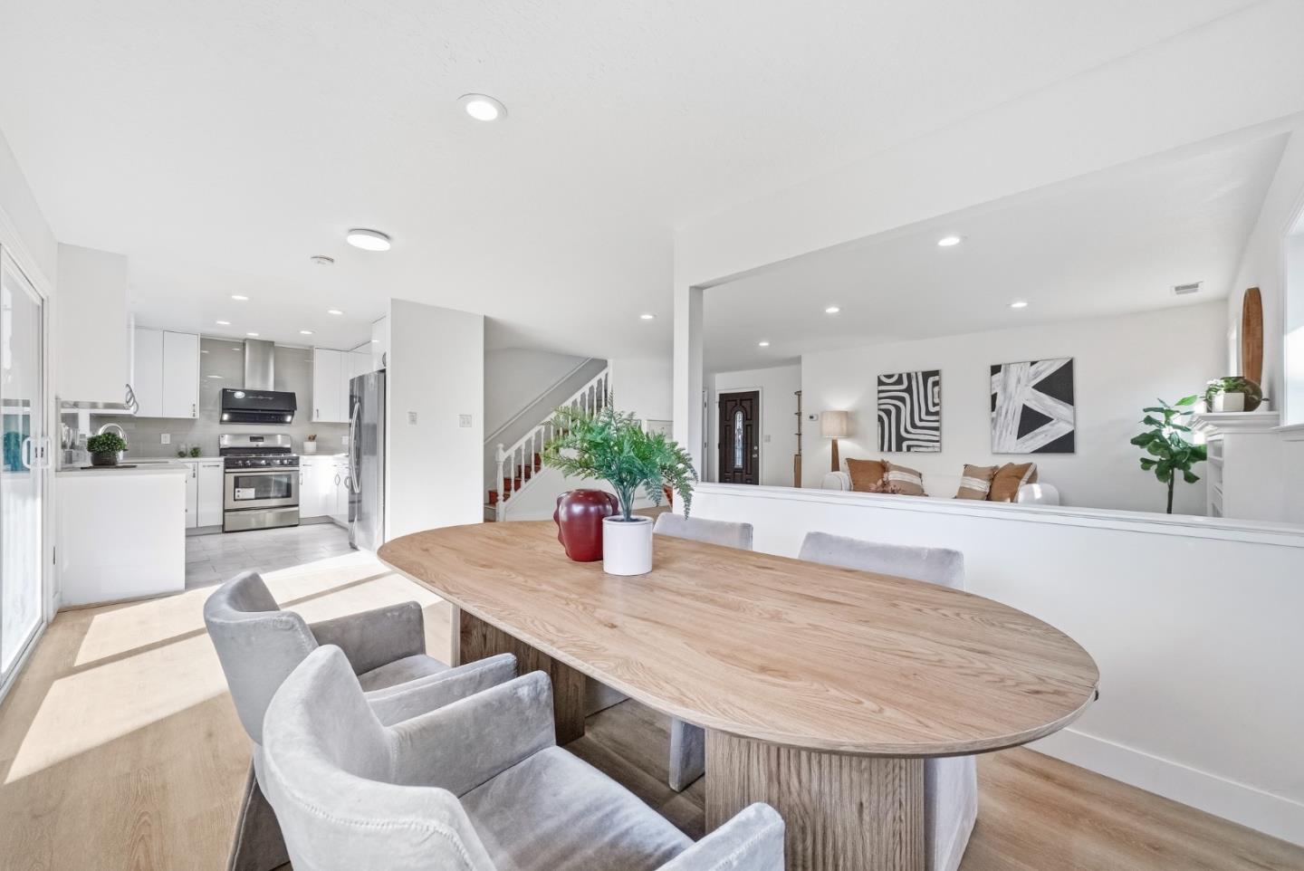 Detail Gallery Image 12 of 55 For 3137 Hilary Dr, San Jose,  CA 95124 - 5 Beds | 4 Baths