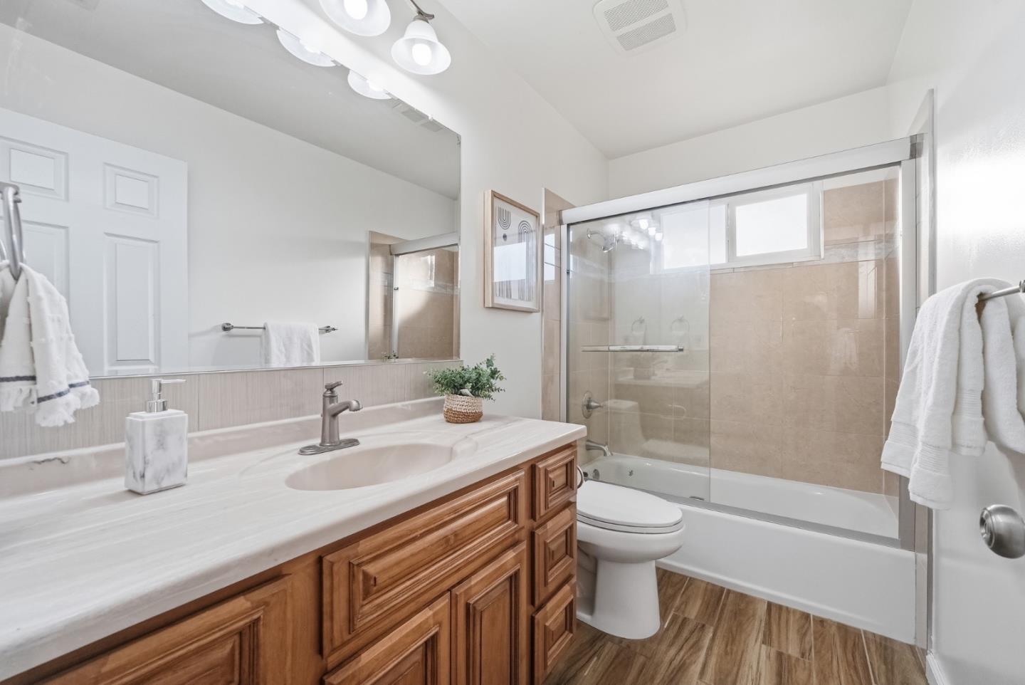 Detail Gallery Image 35 of 55 For 3137 Hilary Dr, San Jose,  CA 95124 - 5 Beds | 4 Baths