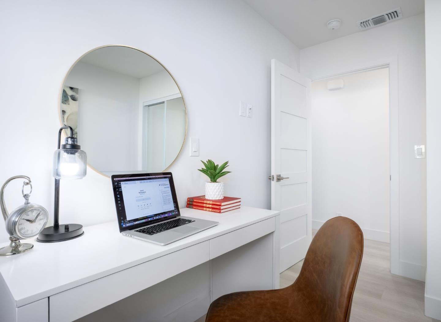 Detail Gallery Image 17 of 39 For 1371 Camellia Dr, East Palo Alto,  CA 94303 - 3 Beds | 2 Baths