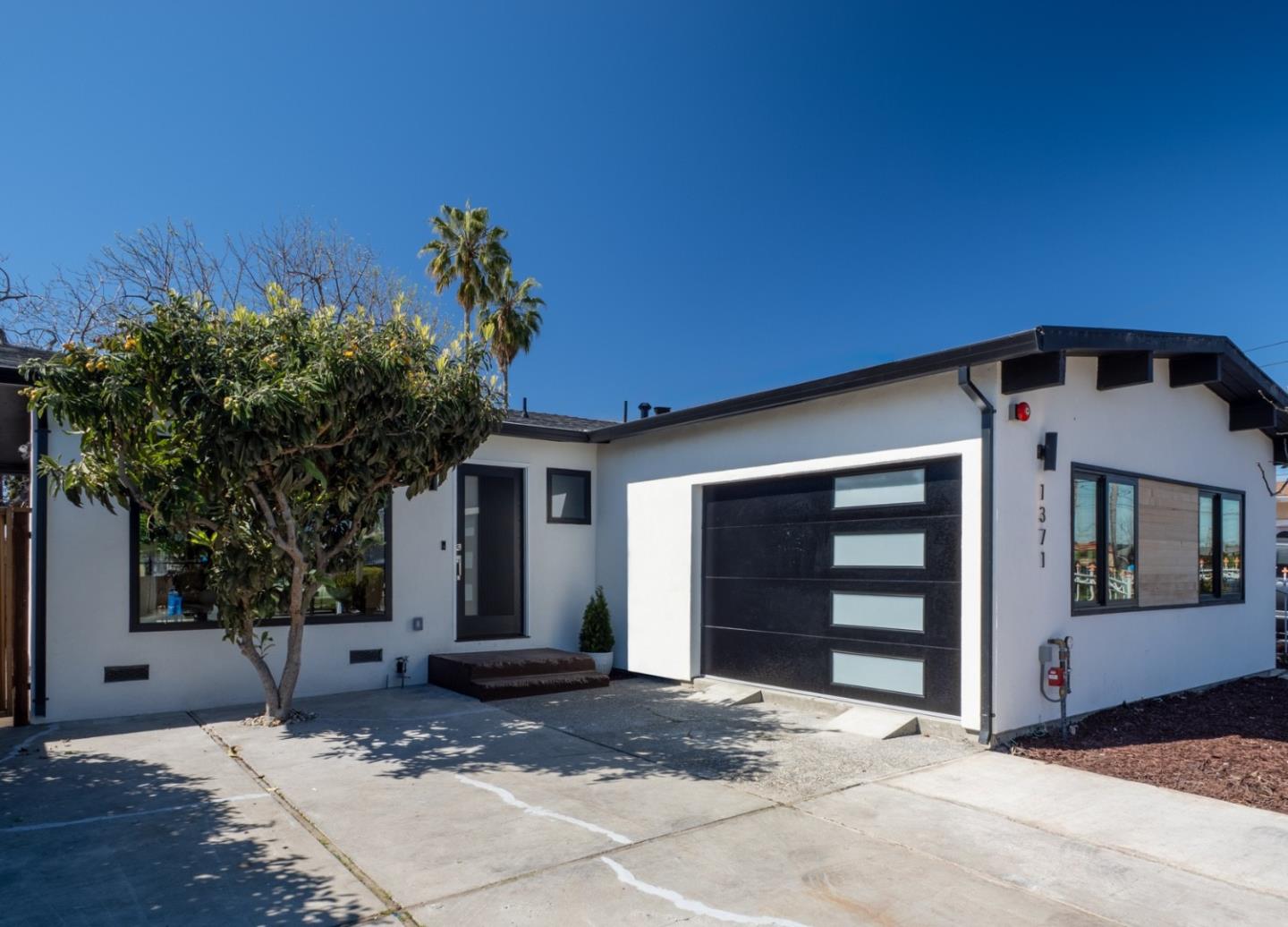 Detail Gallery Image 28 of 39 For 1371 Camellia Dr, East Palo Alto,  CA 94303 - 3 Beds | 2 Baths