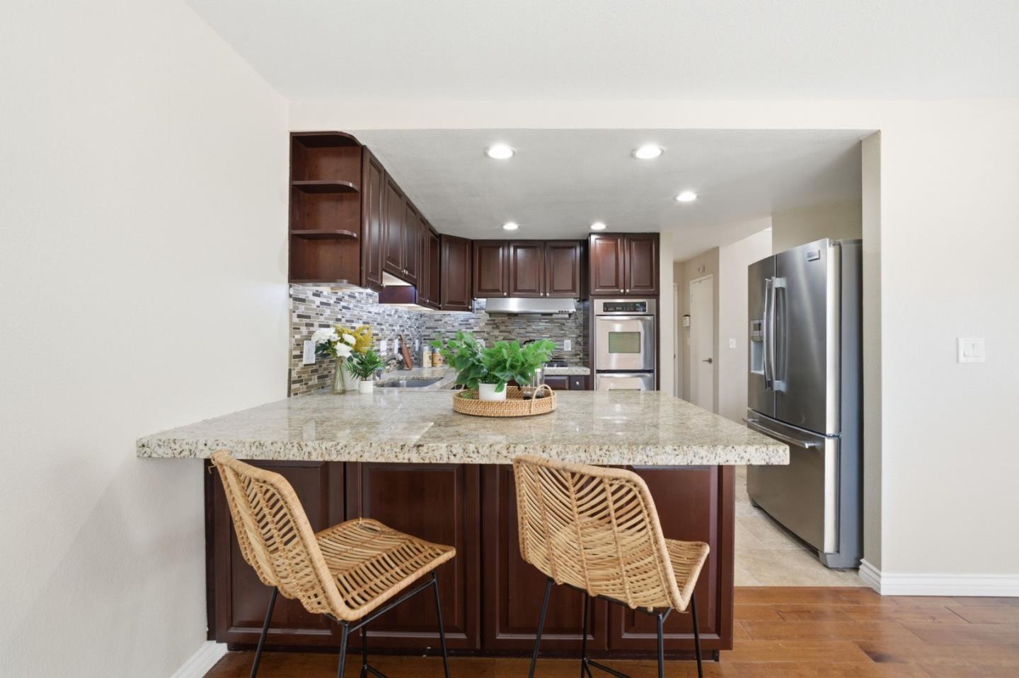 Detail Gallery Image 12 of 39 For 472 Glenmoor Cir, Milpitas,  CA 95035 - 3 Beds | 2/1 Baths