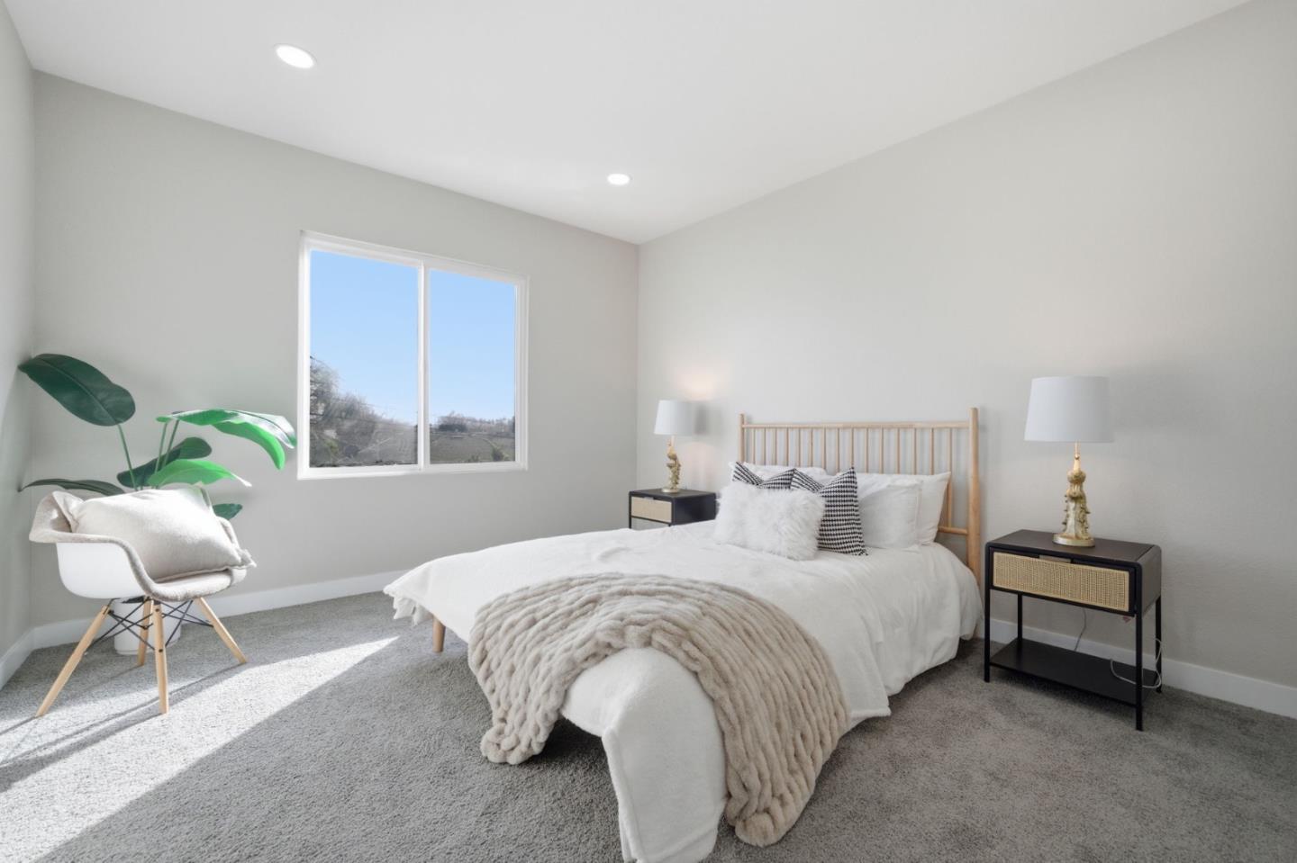 Detail Gallery Image 19 of 39 For 472 Glenmoor Cir, Milpitas,  CA 95035 - 3 Beds | 2/1 Baths