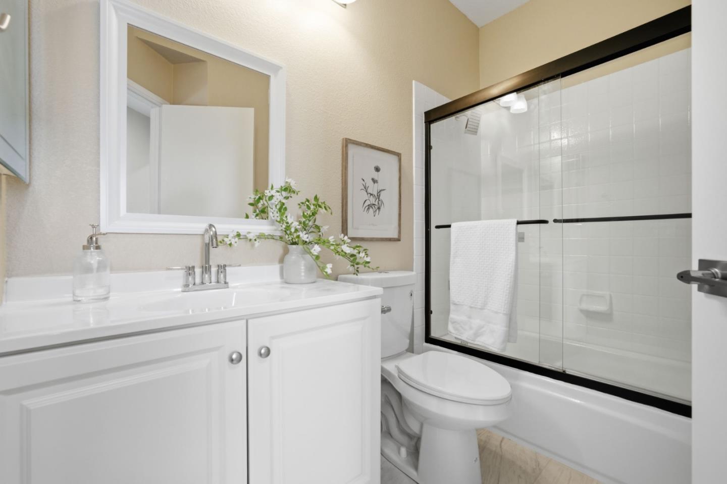 Detail Gallery Image 25 of 39 For 472 Glenmoor Cir, Milpitas,  CA 95035 - 3 Beds | 2/1 Baths