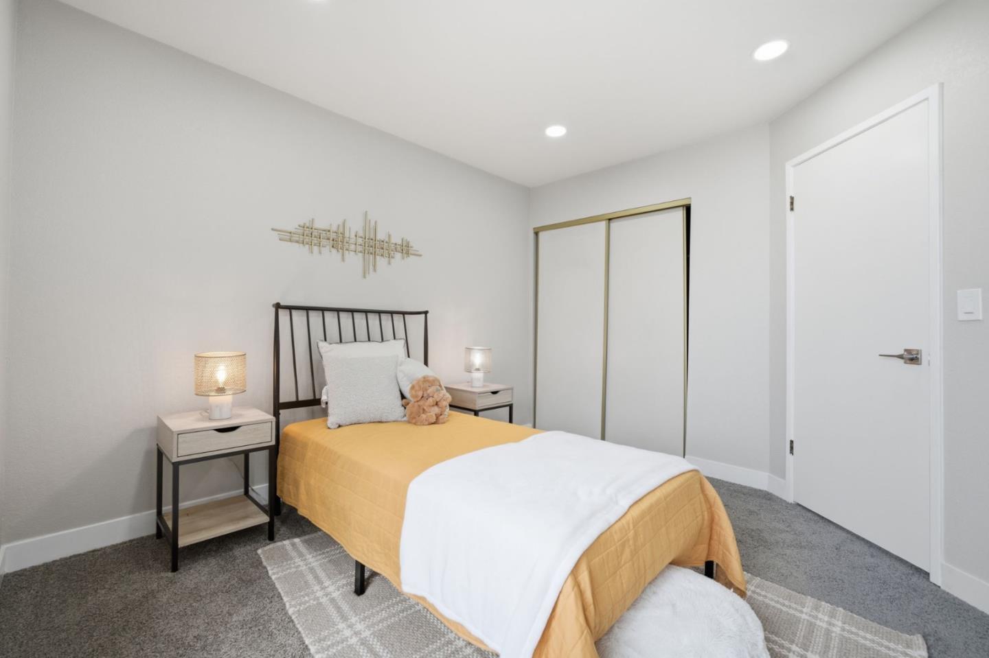 Detail Gallery Image 29 of 39 For 472 Glenmoor Cir, Milpitas,  CA 95035 - 3 Beds | 2/1 Baths