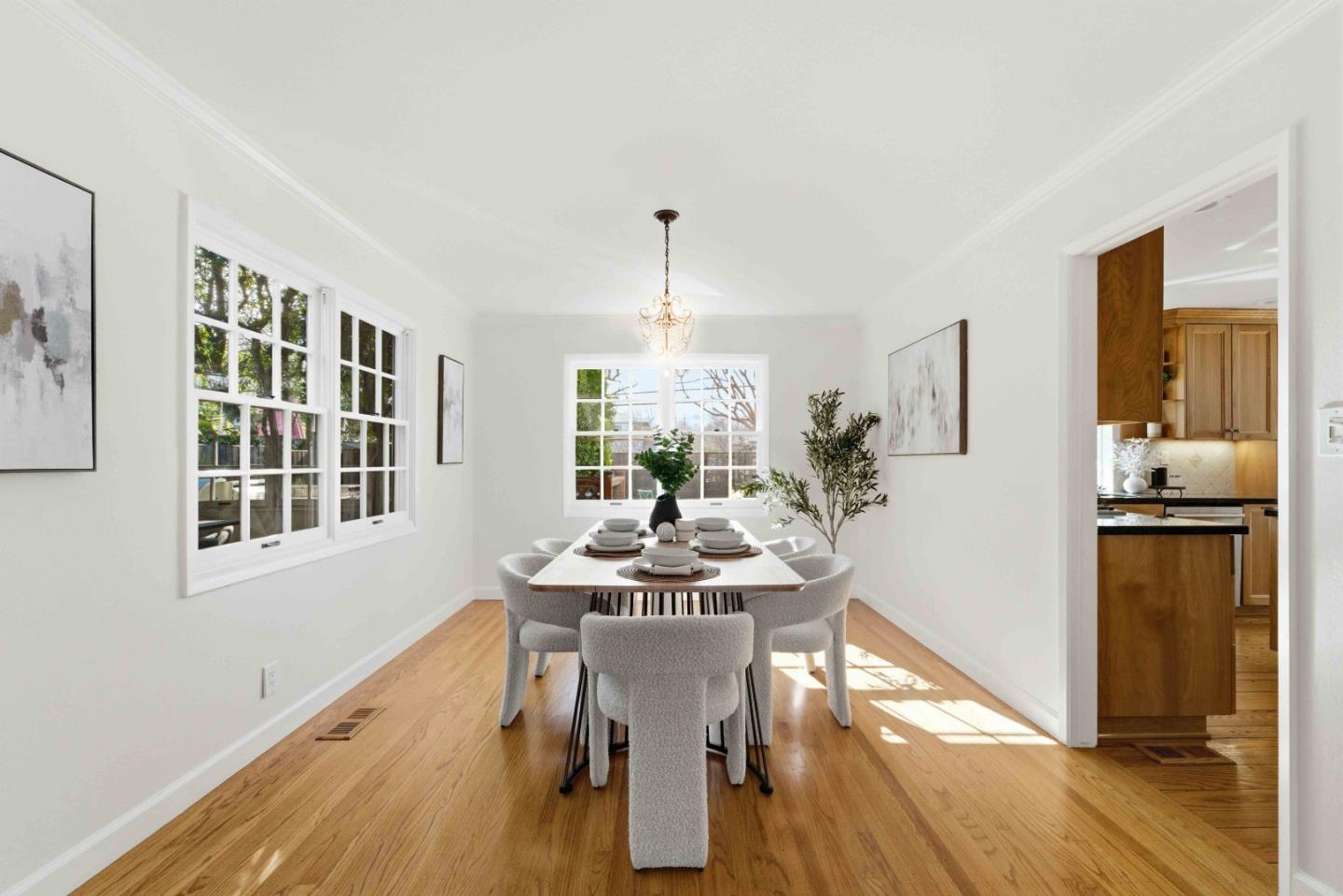 Detail Gallery Image 14 of 45 For 1844 Frobisher Way, San Jose,  CA 95124 - 5 Beds | 2/1 Baths