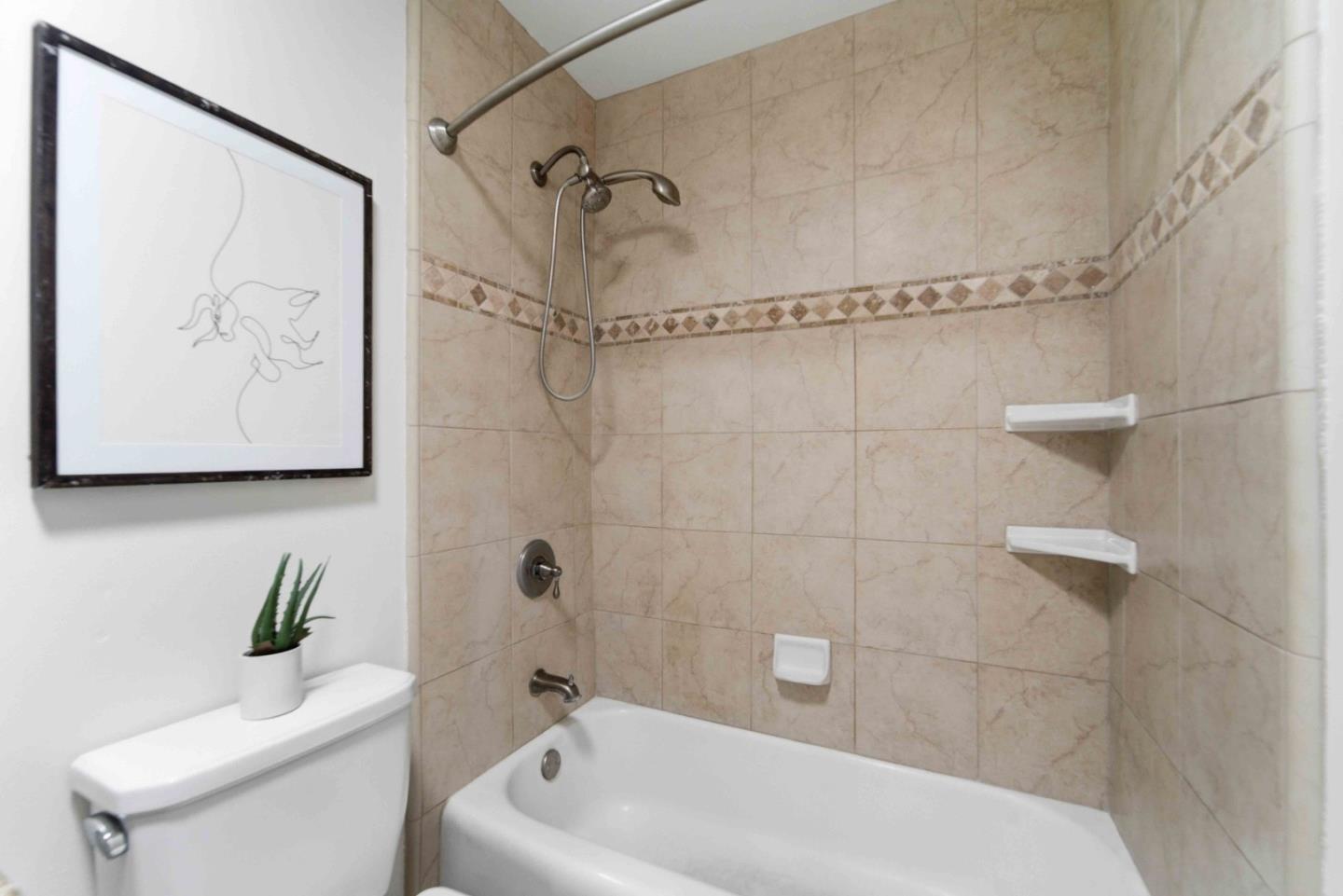 Detail Gallery Image 31 of 45 For 1844 Frobisher Way, San Jose,  CA 95124 - 5 Beds | 2/1 Baths