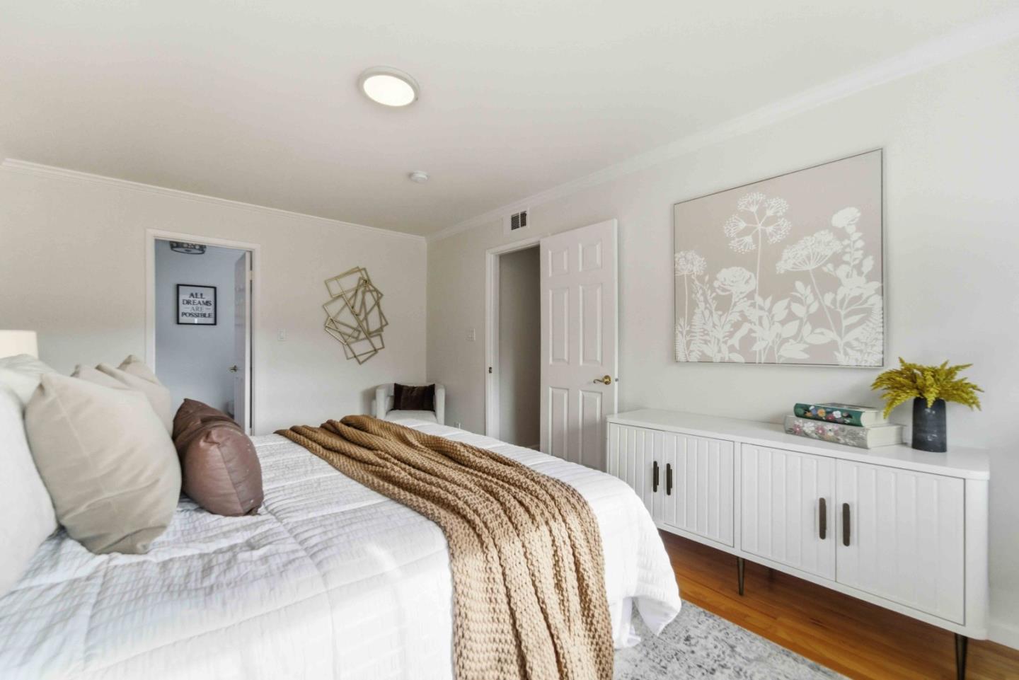 Detail Gallery Image 33 of 45 For 1844 Frobisher Way, San Jose,  CA 95124 - 5 Beds | 2/1 Baths