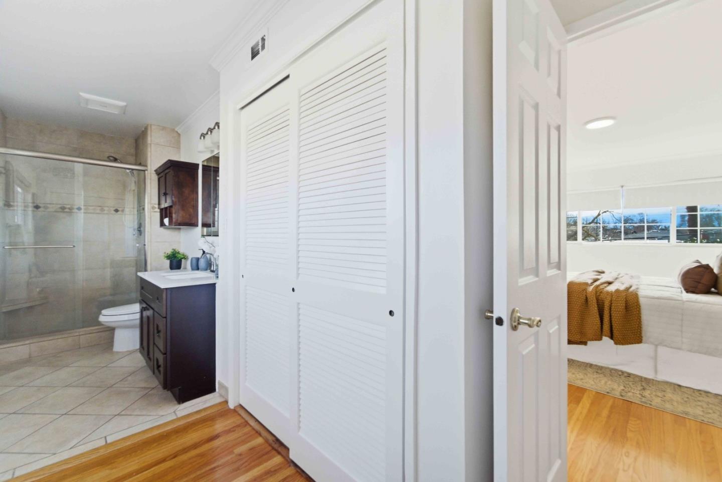 Detail Gallery Image 34 of 45 For 1844 Frobisher Way, San Jose,  CA 95124 - 5 Beds | 2/1 Baths