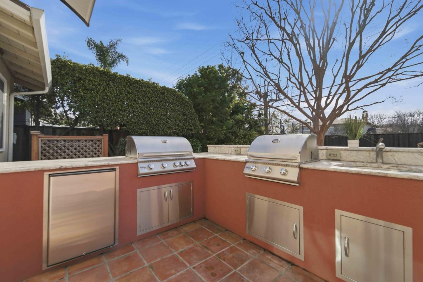 Detail Gallery Image 35 of 45 For 1844 Frobisher Way, San Jose,  CA 95124 - 5 Beds | 2/1 Baths