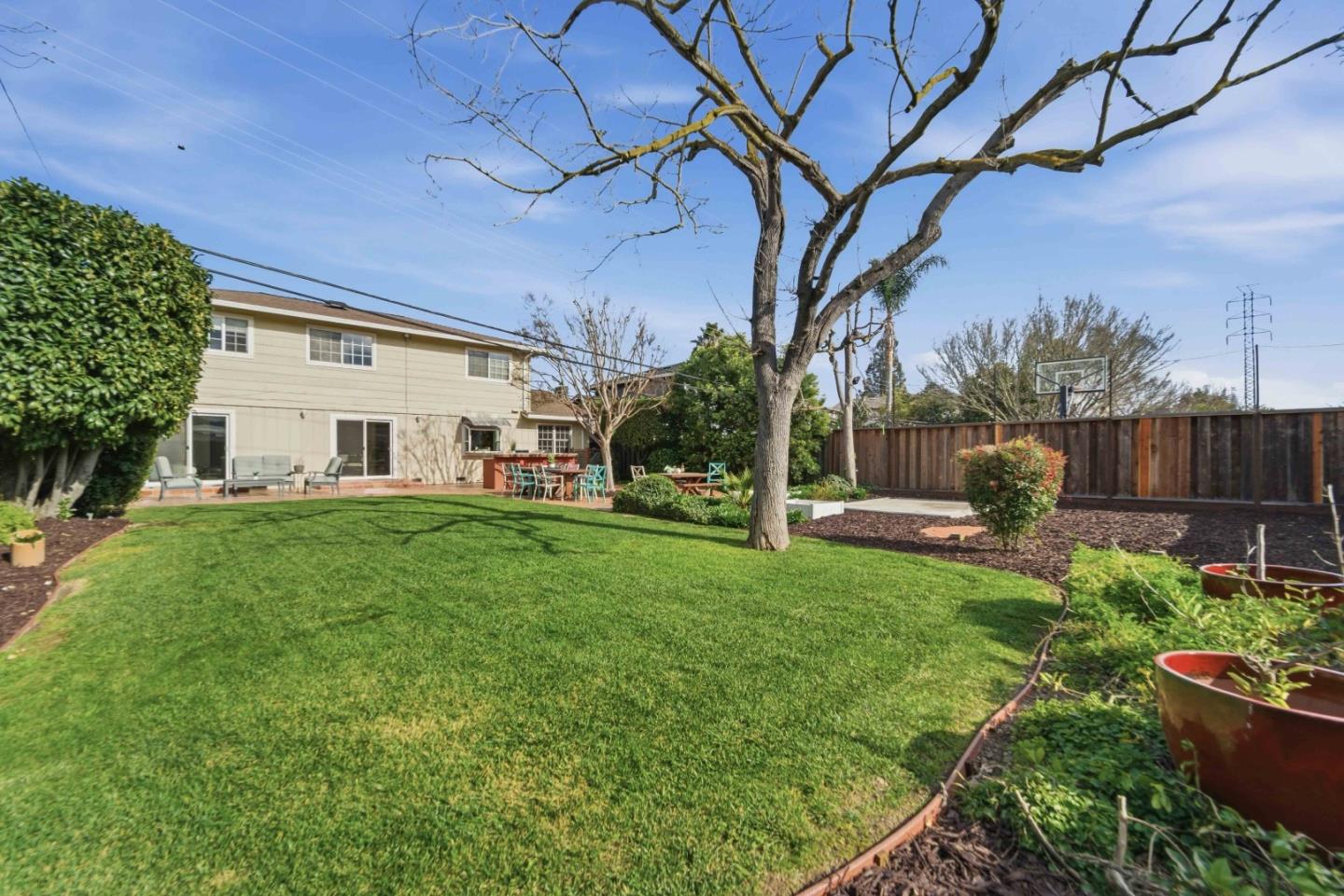 Detail Gallery Image 37 of 45 For 1844 Frobisher Way, San Jose,  CA 95124 - 5 Beds | 2/1 Baths