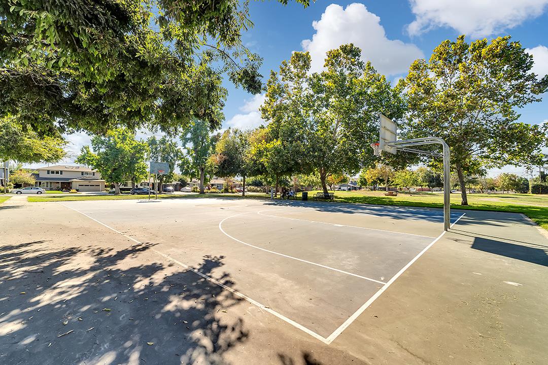 Detail Gallery Image 41 of 45 For 1844 Frobisher Way, San Jose,  CA 95124 - 5 Beds | 2/1 Baths