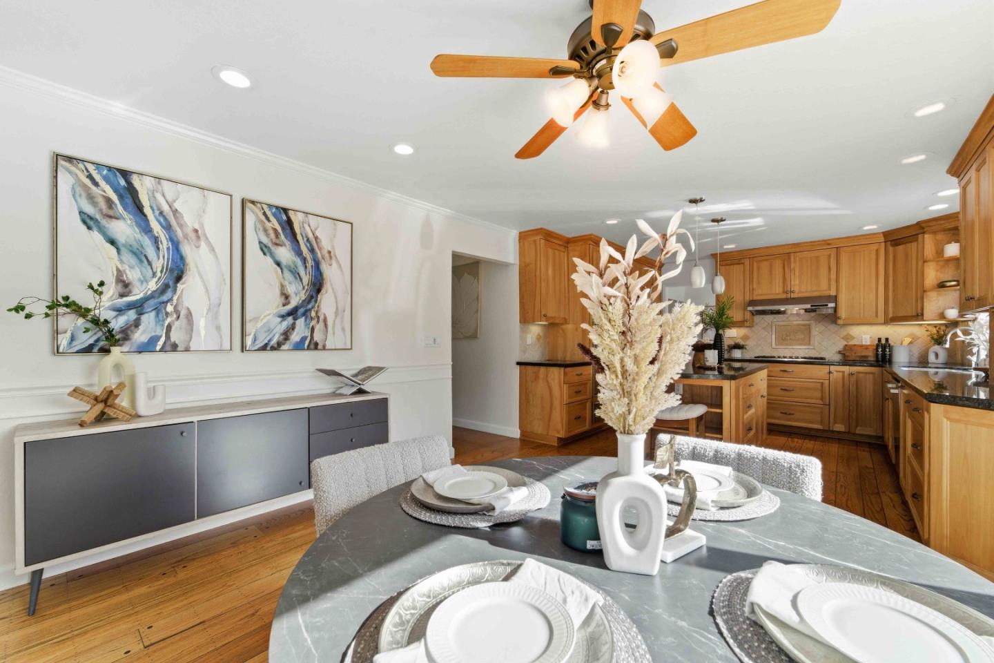 Detail Gallery Image 8 of 45 For 1844 Frobisher Way, San Jose,  CA 95124 - 5 Beds | 2/1 Baths