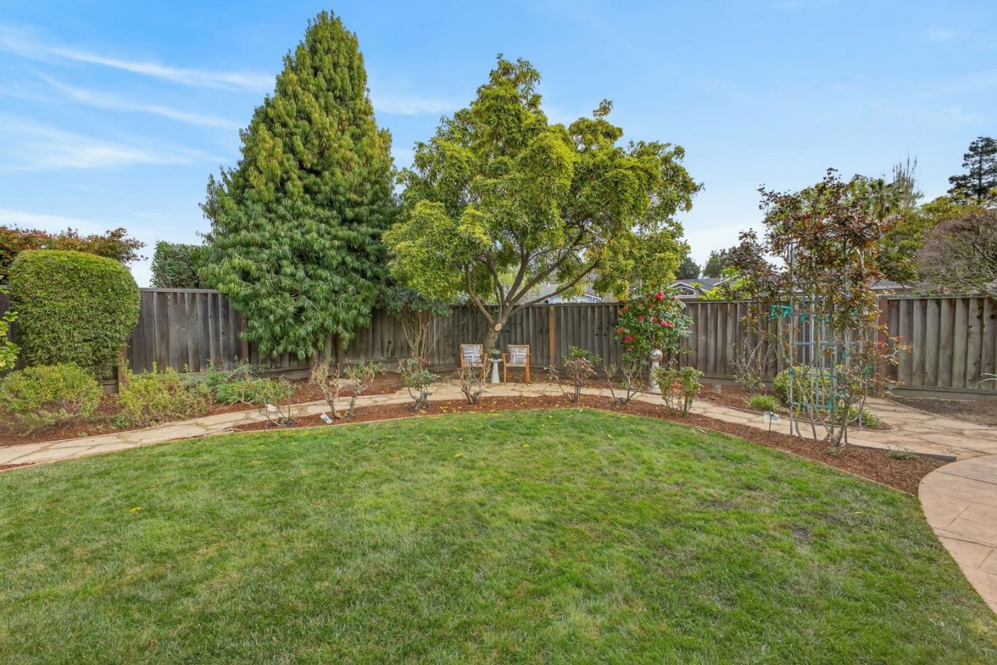 Detail Gallery Image 32 of 45 For 2733 Winfield Dr, Mountain View,  CA 94040 - 4 Beds | 2 Baths