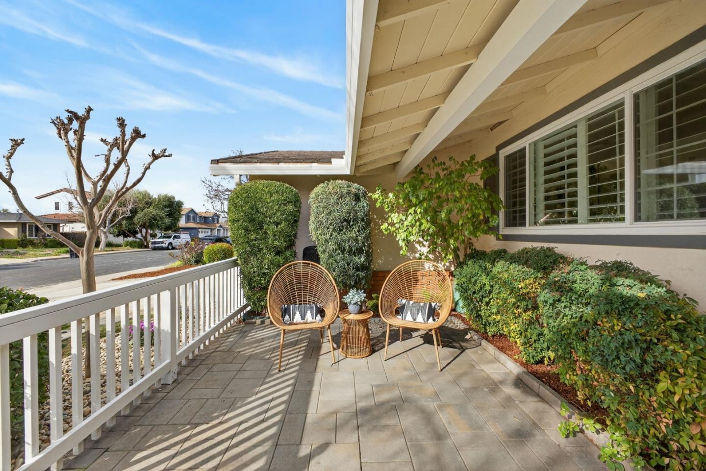 Detail Gallery Image 9 of 45 For 2733 Winfield Dr, Mountain View,  CA 94040 - 4 Beds | 2 Baths