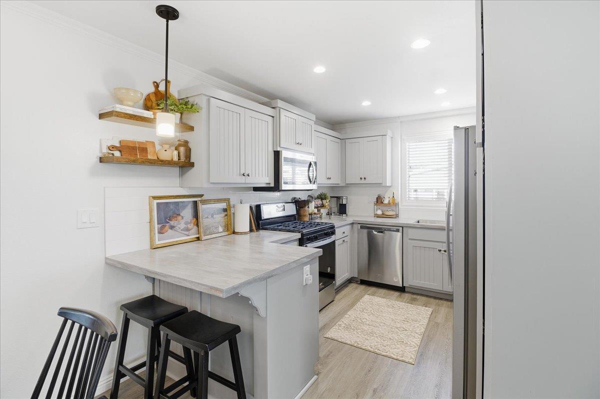 Detail Gallery Image 14 of 45 For 444 Whispering Pines Dr #43,  Scotts Valley,  CA 95066 - 3 Beds | 2 Baths