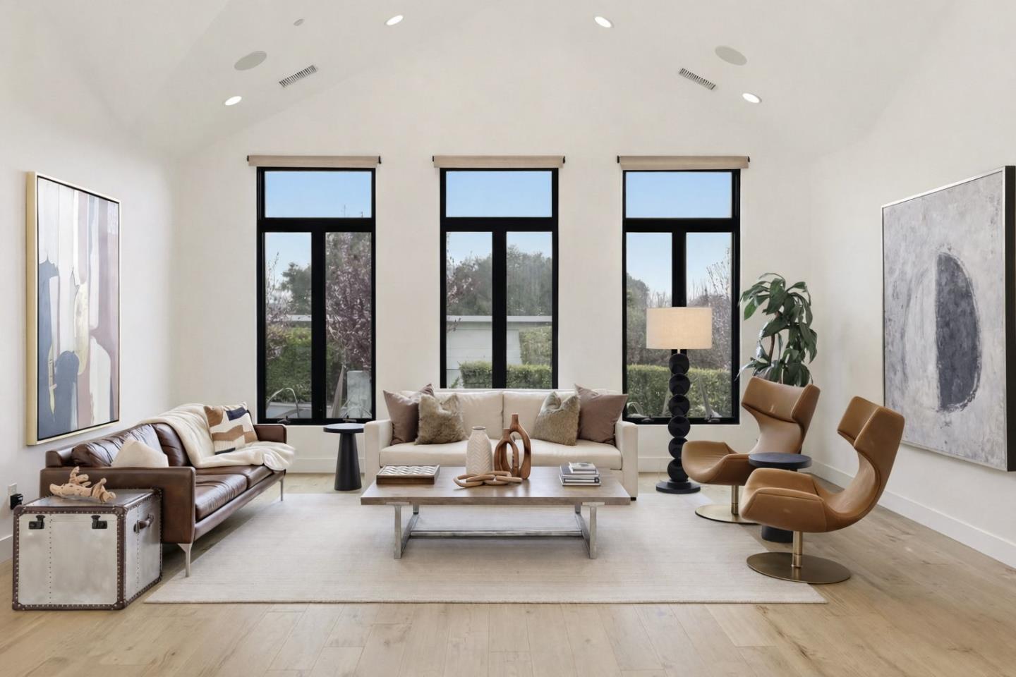 Detail Gallery Image 14 of 43 For 588 Craig Rd, Hillsborough,  CA 94010 - 5 Beds | 5 Baths