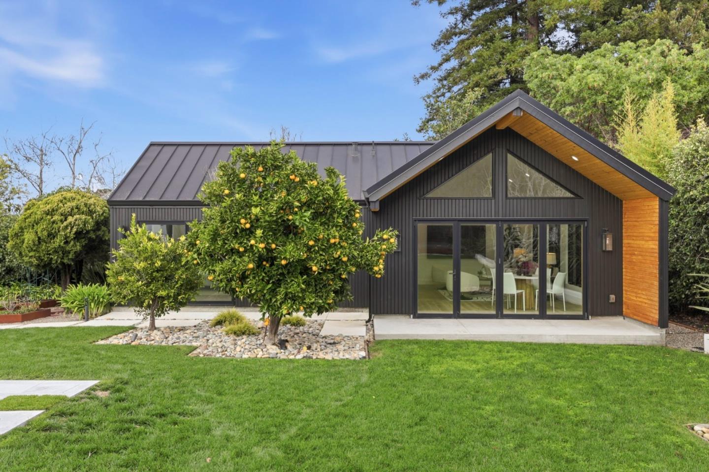 Detail Gallery Image 39 of 43 For 588 Craig Rd, Hillsborough,  CA 94010 - 5 Beds | 5 Baths