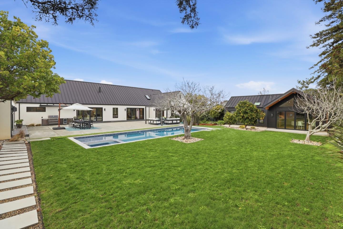 Detail Gallery Image 43 of 43 For 588 Craig Rd, Hillsborough,  CA 94010 - 5 Beds | 5 Baths