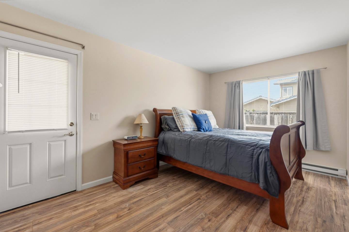 Detail Gallery Image 15 of 26 For 1313 Harding St, Seaside,  CA 93955 - 3 Beds | 2 Baths