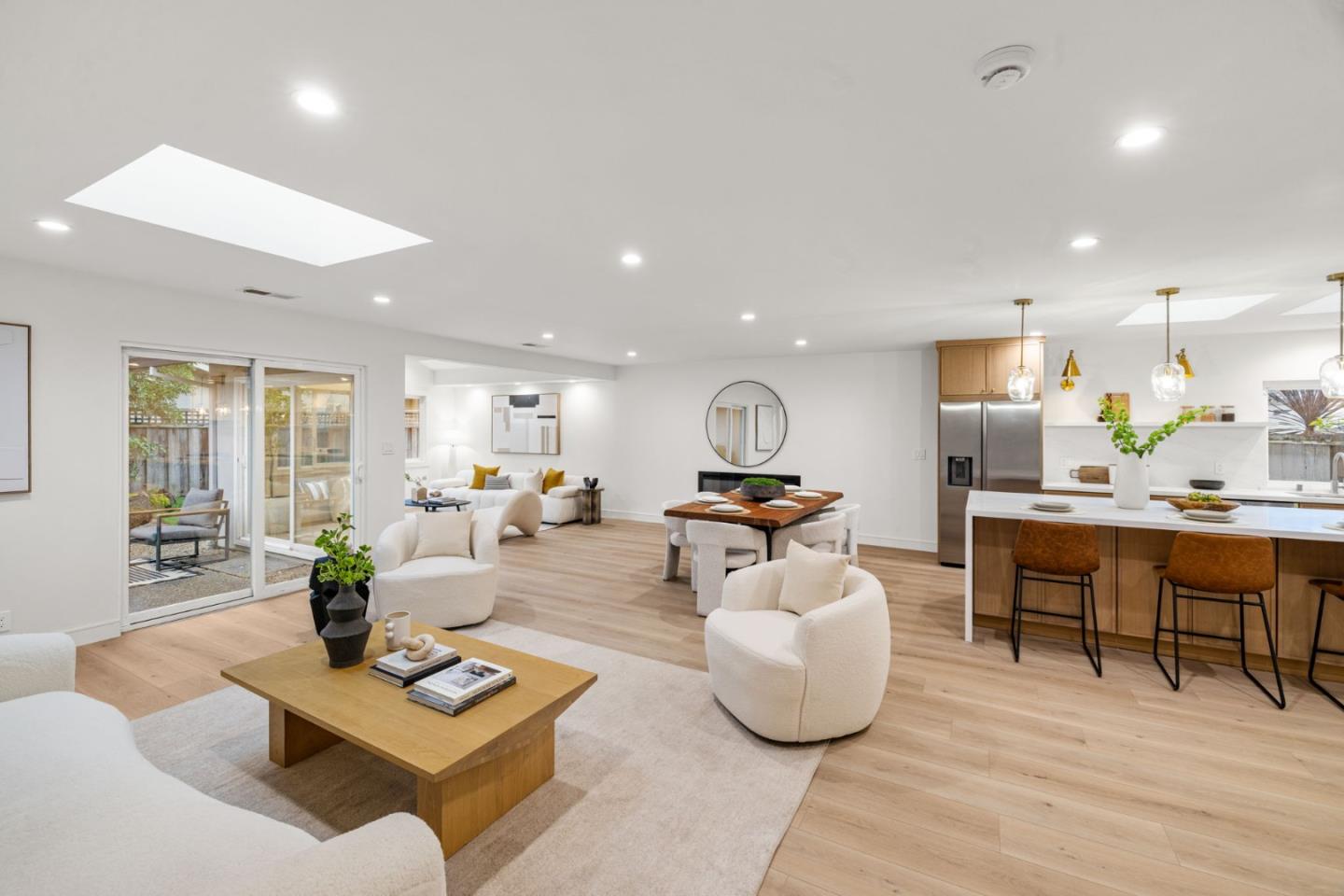 Detail Gallery Image 13 of 60 For 1218 Sanchez Way, Redwood City,  CA 94061 - 4 Beds | 3 Baths