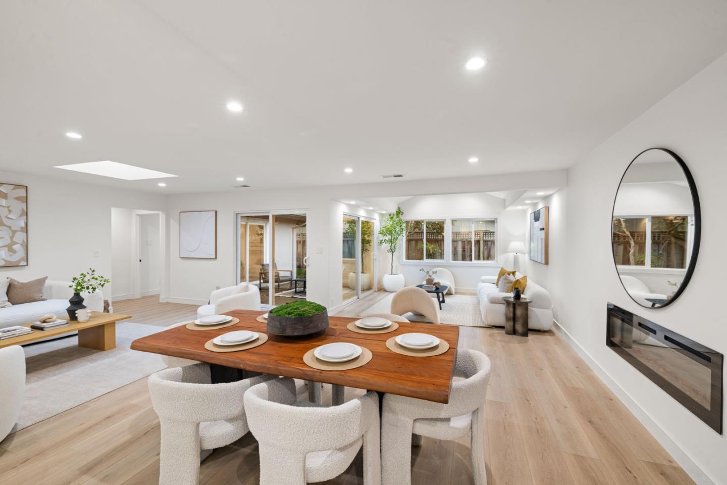 Detail Gallery Image 16 of 60 For 1218 Sanchez Way, Redwood City,  CA 94061 - 4 Beds | 3 Baths